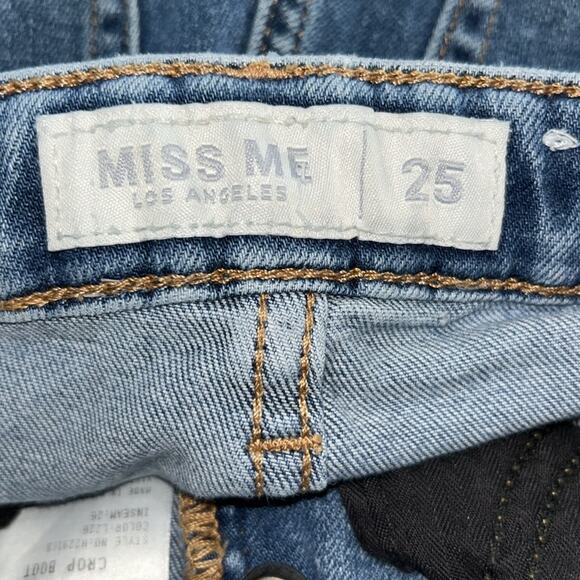 Women's Miss Me Blue Jeans with Button Fly with distressed hem ankles size 25 - Picture 8 of 10